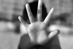 معلمی که به شاگردان خردسالش تجاوز می‌کرد! | یکی از والدین: شکایتی نداریم چون آن لحظه نیاز جنسی داشته