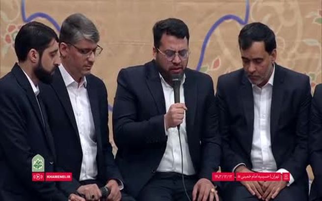  اجرای تواشیح "القدس لنا" در محضر رهبر انقلاب