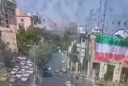 لحظه حمله وحشیانه اسرائیل به میدان تجریش از دوربین جدید