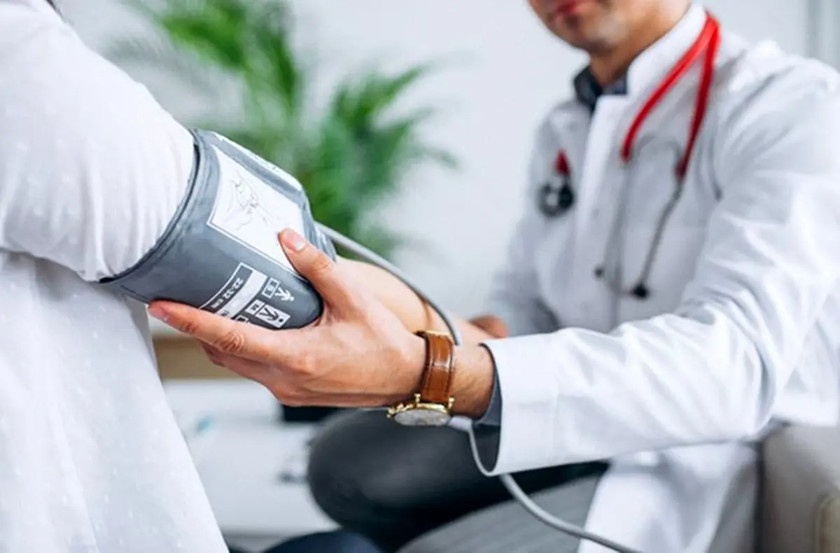 ویزیت مریض در منزل