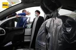 تصاویر | بازدید سرزده رئیسی از ایران خودرو
