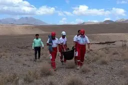 خارج شدن پیکر بی‌جان ۲ نفر در سیل رفسنجان