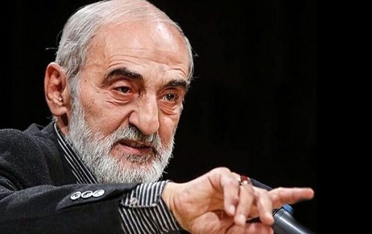 شریعتمداری خطاب به معترضان: وامانده و فکسنی هستید !