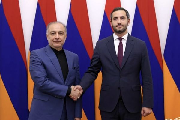اعلام همبستگی رسمی ارمنستان با ایران در میانه جنگ و تهدیدها