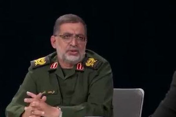 سردار نائینی : بمباران آمریکا و شب آخر اسرائیل نمایشی بود