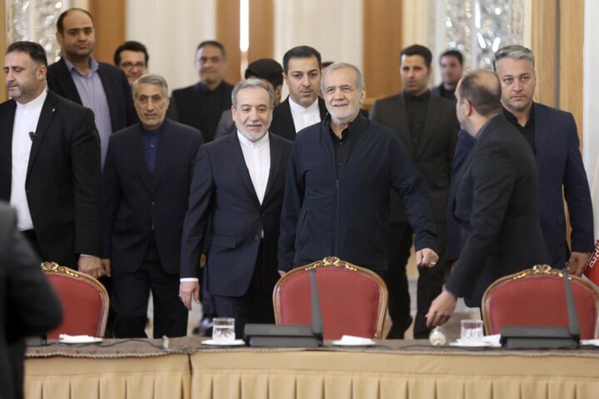 پشتپرده بازدید ناگهانی پزشکیان از دستگاه دیپلماسی
