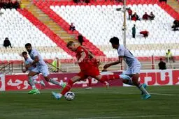 گزارش زنده: تراکتور 2 - 0 آلومینیوم اراک