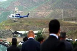اولین عکس منتشر شده از کادر پروازی بالگرد رئیس‌جمهور