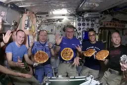 ارسال جالب پیتزا برای فضانوردان ایستگاه فضایی
