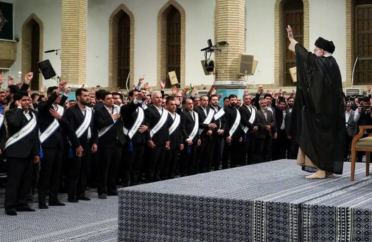 تذکر رهبر انقلاب به وزیر کار و بخش های دولت