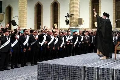 رهبر انقلاب