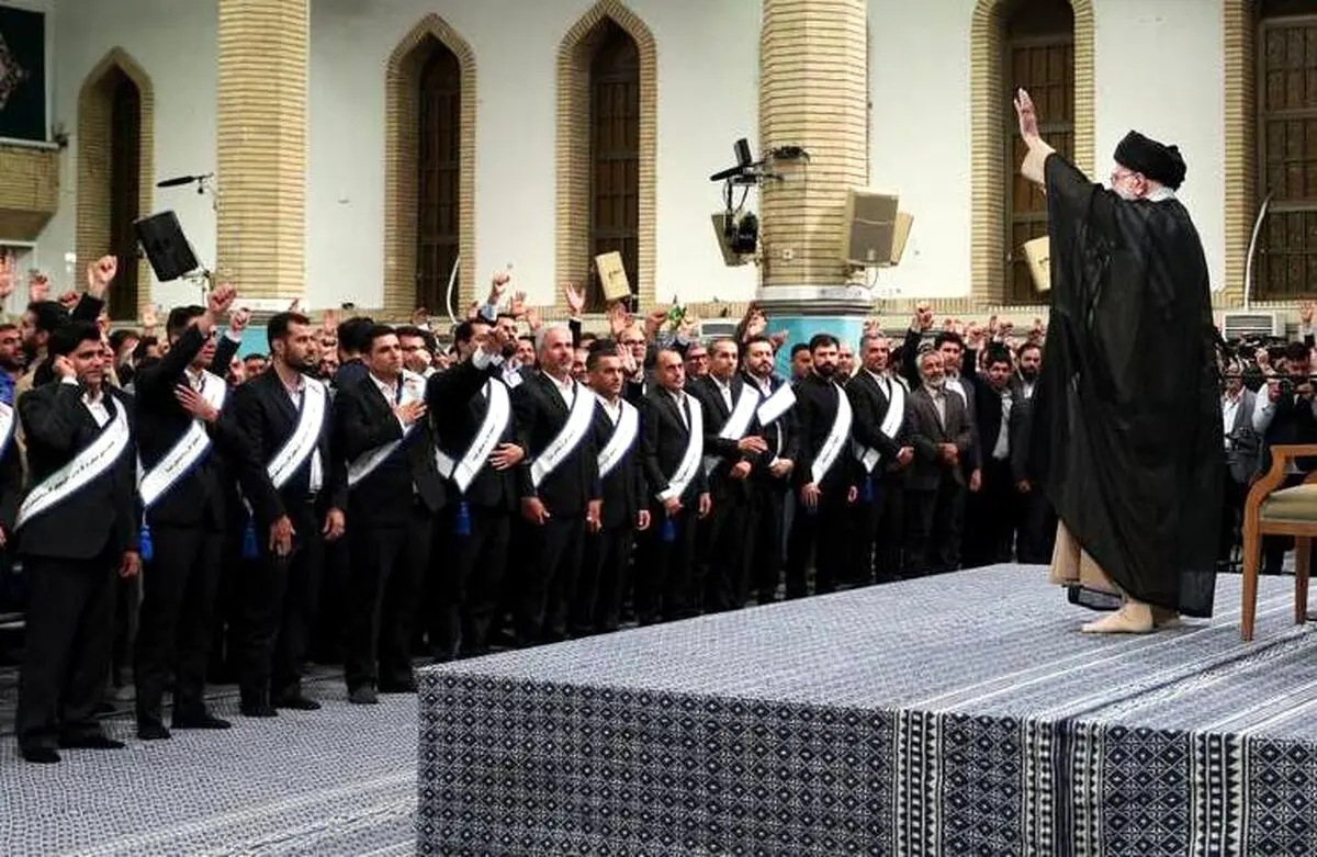 تذکر رهبر انقلاب به وزیر کار و بخش های دولت