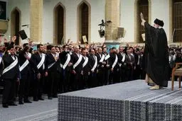 تذکر رهبر انقلاب به وزیر کار و بخش های دولت
