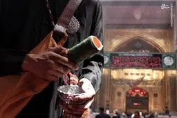 ببینید |  نذر آب جوان بغدادی در حرم حضرت عباس(ع)