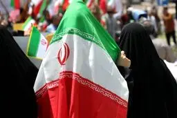 همدلی خودجوش جوانان در میدان معلم تهران