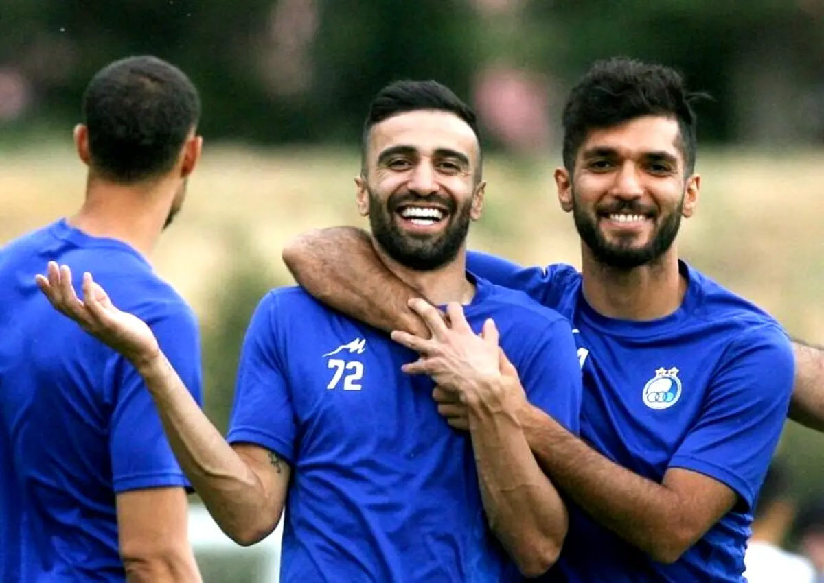 محرم دست روی دو ستاره استقلال گذاشت!