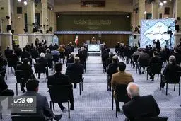 تصاویر دیدار فعالان اقتصادی با رهبر انقلاب