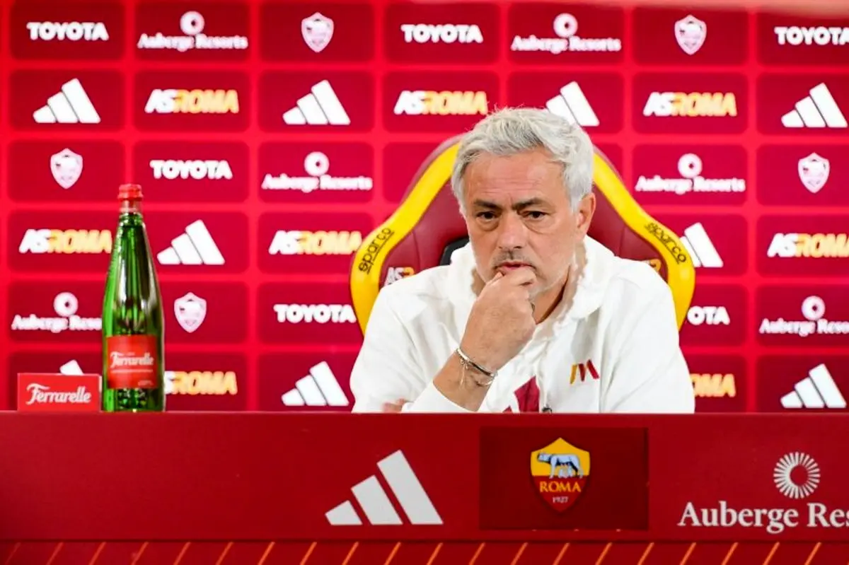 مورینیو یک جلسه تا اخراج فاصله دارد!