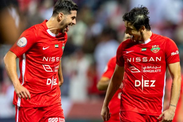 آزمون و  عزت اللهی مقابل قهرمان آسیا