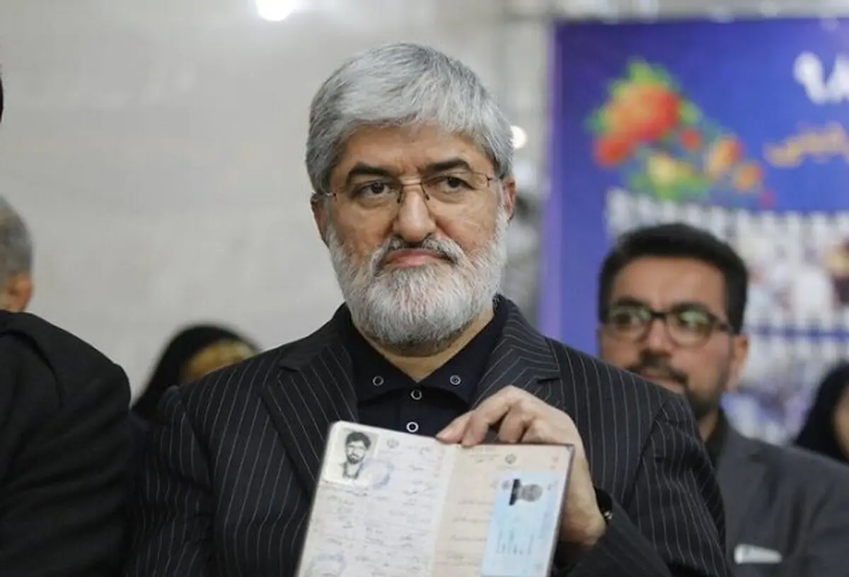 علی مطهری وارد ستاد انتخابات شد