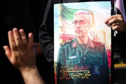 آخرین سخنان سرلشکر باقری قبل از شهادت و آماج حملات تندروها