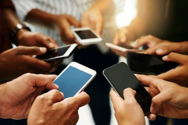 گوشی‌تان زیر نظر است؟ این ۵ نشانه را نادیده نگیرید!