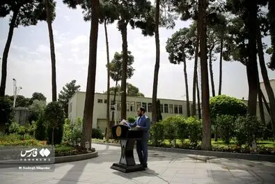 حاشیه دولت