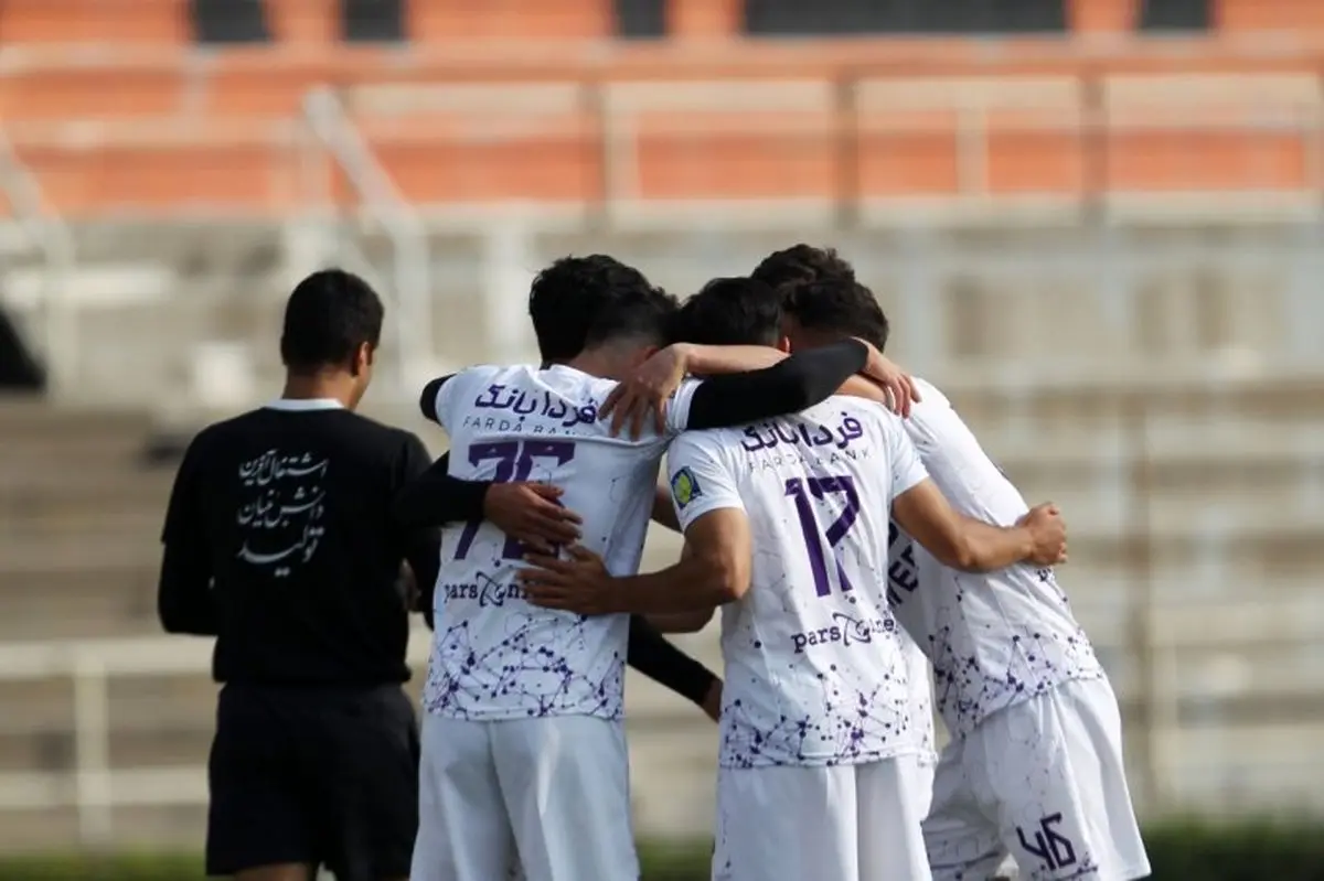 گزارش زنده: استقلال ملا ثانی ۰- هوادار یک