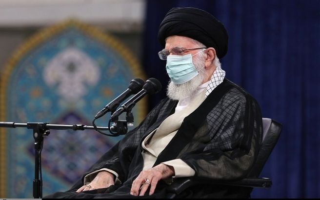 رهبری خطاب به مسئولان حج: موضوع کاهش ایام حج را در دستور کار قرار دهید