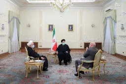 روایت روزنامه دولت از «مکاتبات محرمانه» سران قوا و دفتر رهبری درباره «طرح مولدسازی»  