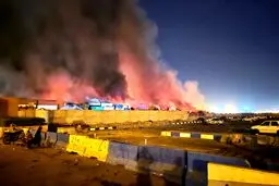 پوشش زنده مهار آتش‌سوزی در اسکله شهیدرجایی/ اسامی و عکس ۱۵ نفر از مفقودان/ آخرین‌ آمار کشته‌شدگان و مصدومین + ویدئو