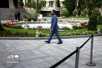 حاشیه دولت