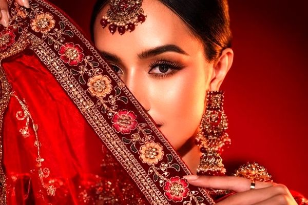 عکس | دیپلمات تایلند زیباترین زن جهان شد | اوپال سوچاتا کیست؟