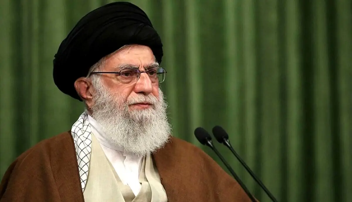 عکس جدید از رهبر انقلاب در کنار مزار هاشمی رفسنجانی