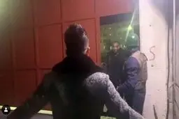 عکسی از لحظه آزادی تتلو از زندان