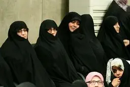 الهام چرخنده به دیدار رهبر انقلاب رفت/عکس