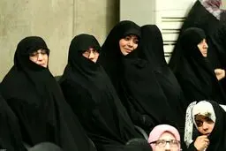 الهام چرخنده به دیدار رهبر انقلاب رفت/عکس