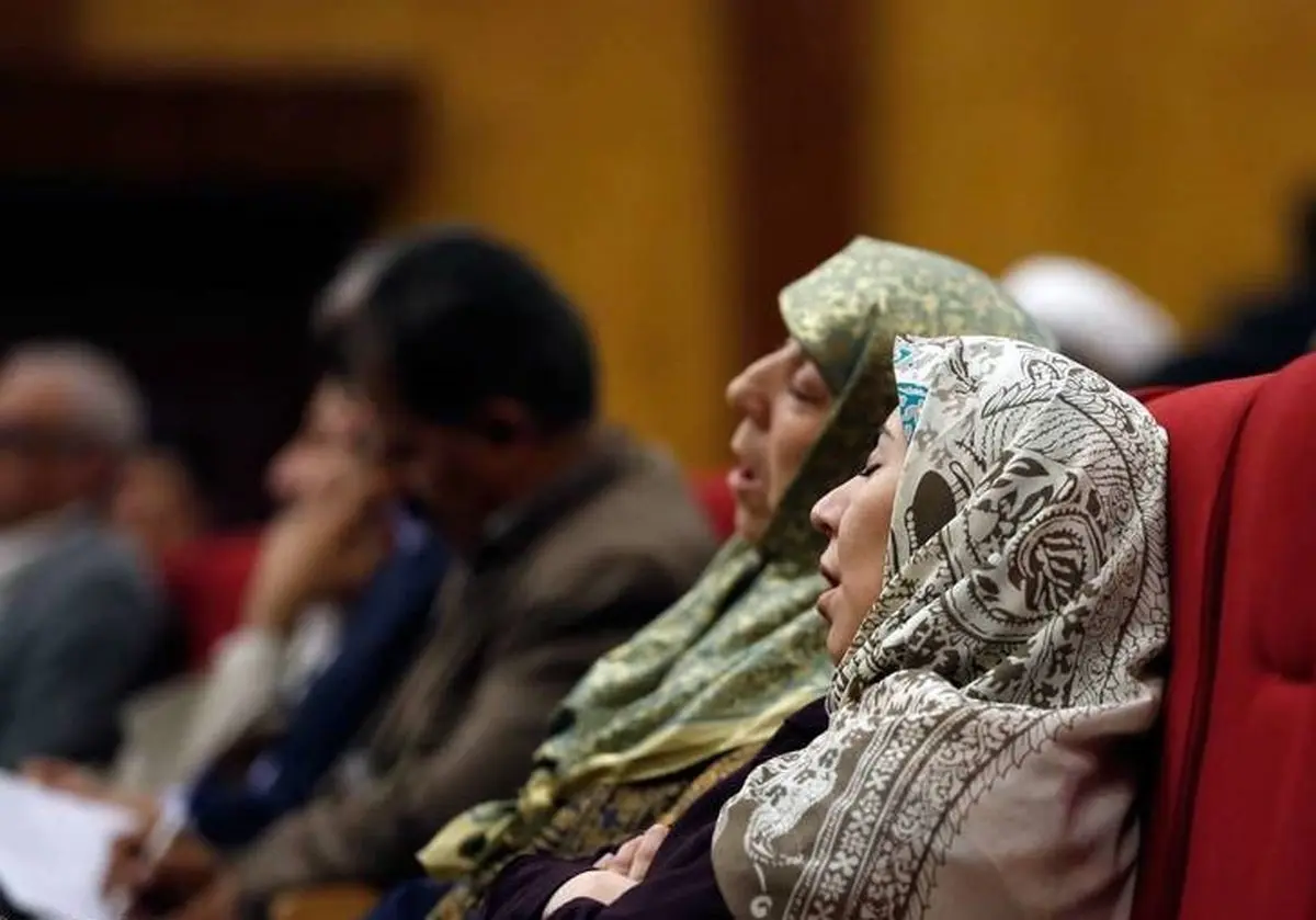 خواب عمیق هنگام سخنرانی جهانگیری! / عکس