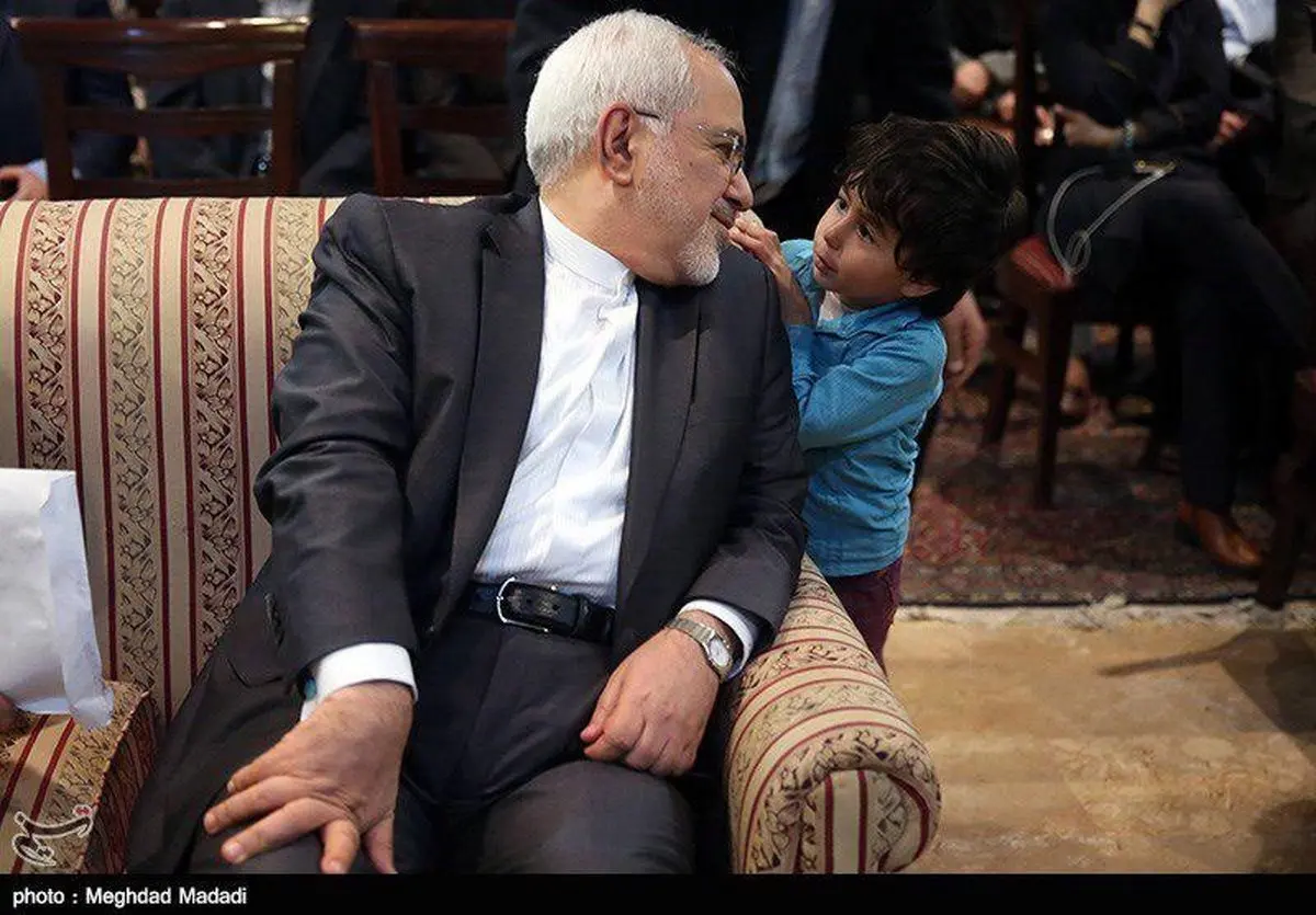 دیدار ظریف با ایرانیان مقیم پاکستان