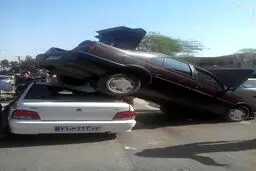 عکس/ تصادف عجیب پژو و پراید