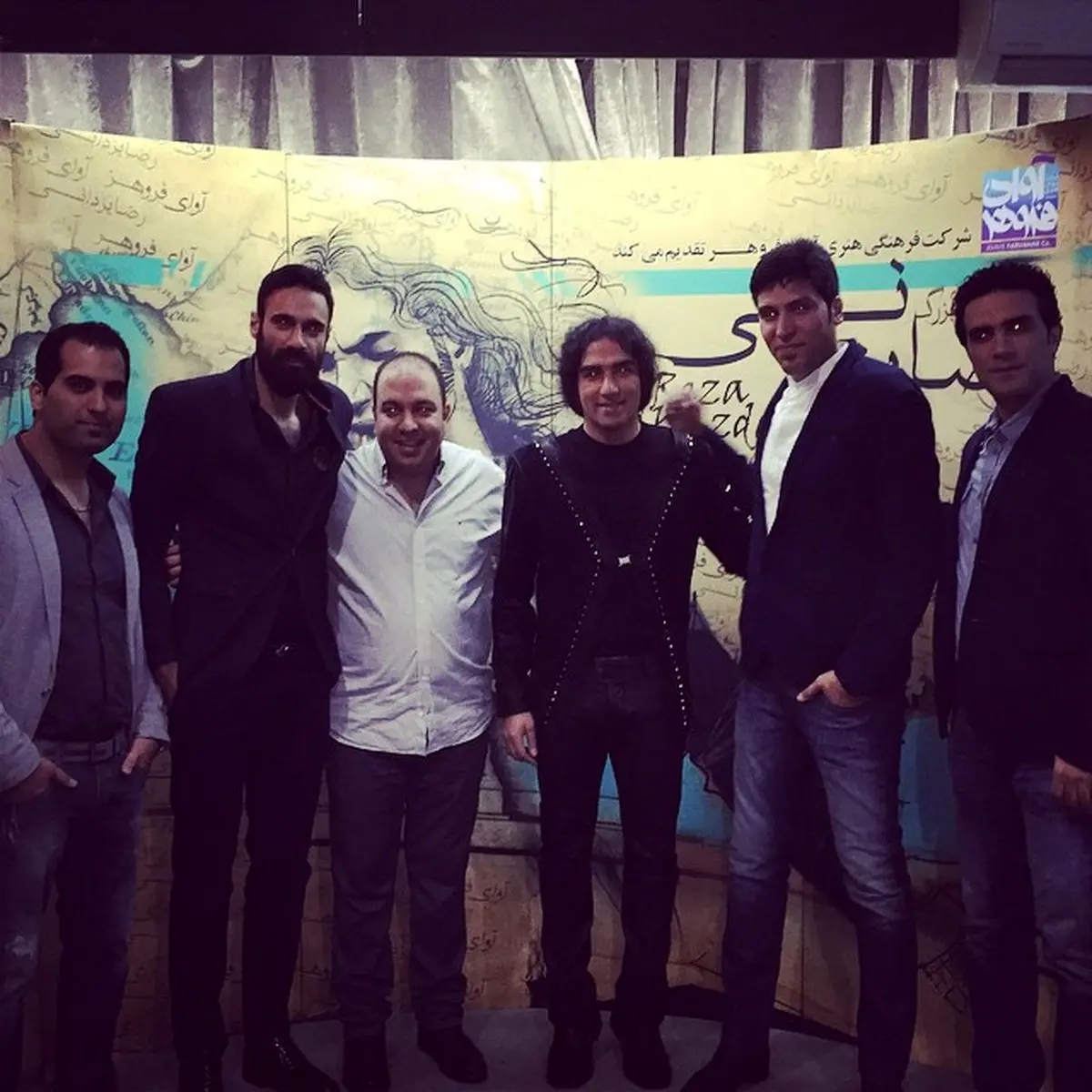 عکس / ملی پوش والیبال در کنسرت خواننده مشهور