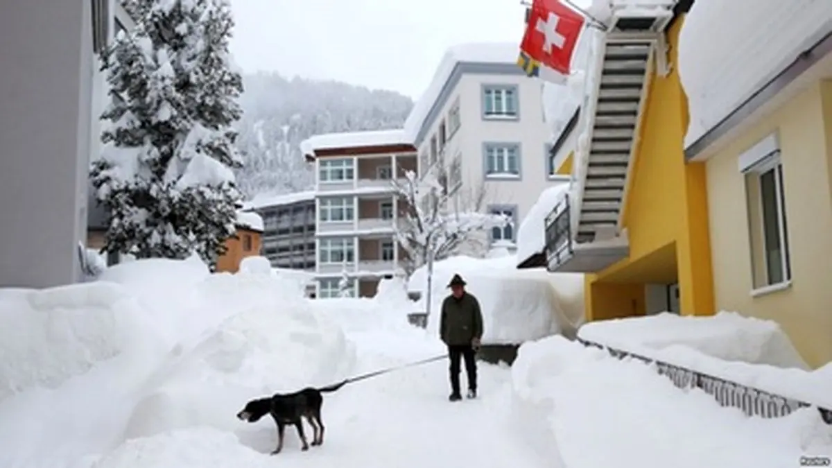 تصاویری از بارش سنگین‌ترین برف در داووس سوئیس