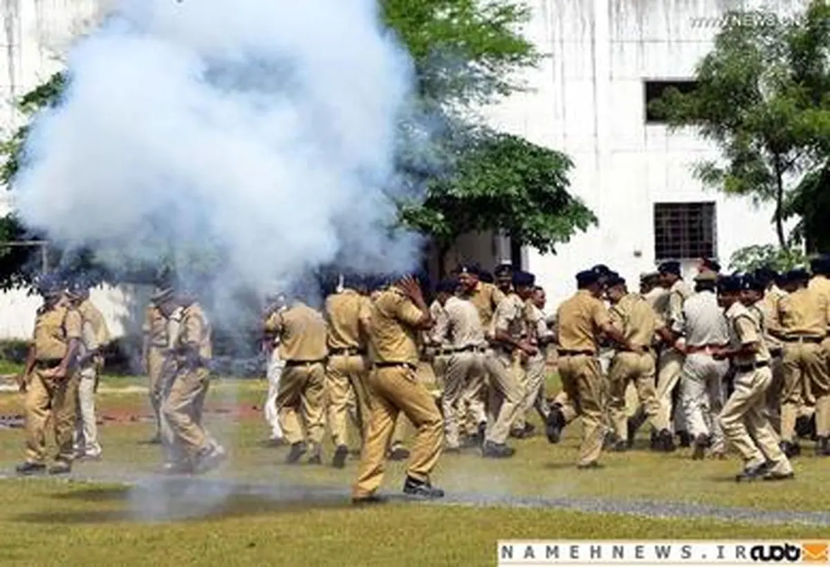 تمرین پلیس هند برای کنترل اراذل و اوباش