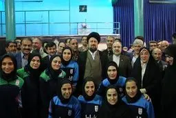 دیدار چهره‌های ورزشی کشور با سیدحسن خمینی/تصاویر