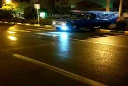 عبور نیسان قانونمند از روی خط کشی عابر پیاده!/عکس