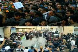 استقبال باشکوه مردم مريوان از سرباز فداكار/تصاویر