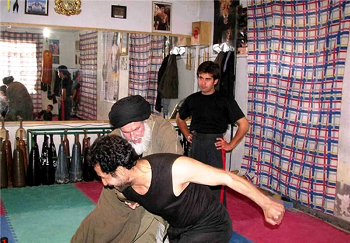 روحانی کنگ فو کار پیروز  انتخابات مجلس خبرگان رهبری+عكس