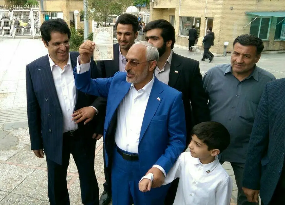 وزیر علوم احمدی نژاد در ستاد انتخابات کشور/عکس