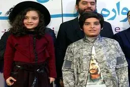 پوشش خاص بازیگر نوجوان «خانه‌ای در خیابان چهل‌و‌یکم» در جشنواره فیلم فجر