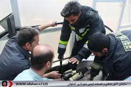 «پله برقی» یک کارگر اصفهانی را بلعید! |عکس|
